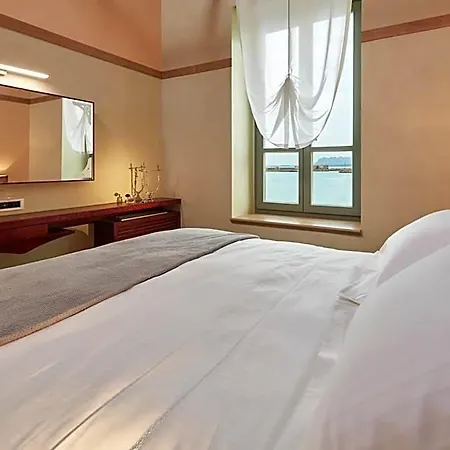 Hotel Domus Renier Boutique 5*