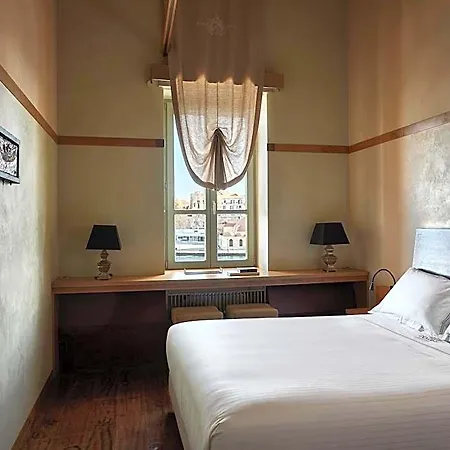 Domus Renier Boutique Hotel